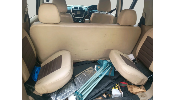 2016 Mahindra TUV300 T8, Diesel, Manual, 1,13,304 km, interior