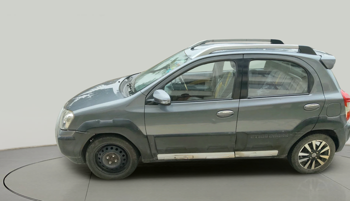 2014 Toyota Etios CROSS 1.5 V, Petrol, Manual, 66,337 km, exterior