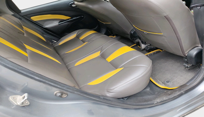 2014 Toyota Etios CROSS 1.5 V, Petrol, Manual, 66,337 km, interior