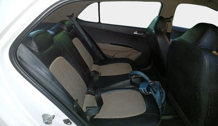 2017 Hyundai Grand i10 SPORTZ (O) 1.2 KAPPA VTVT, Petrol, Manual, 43,452 km, interior