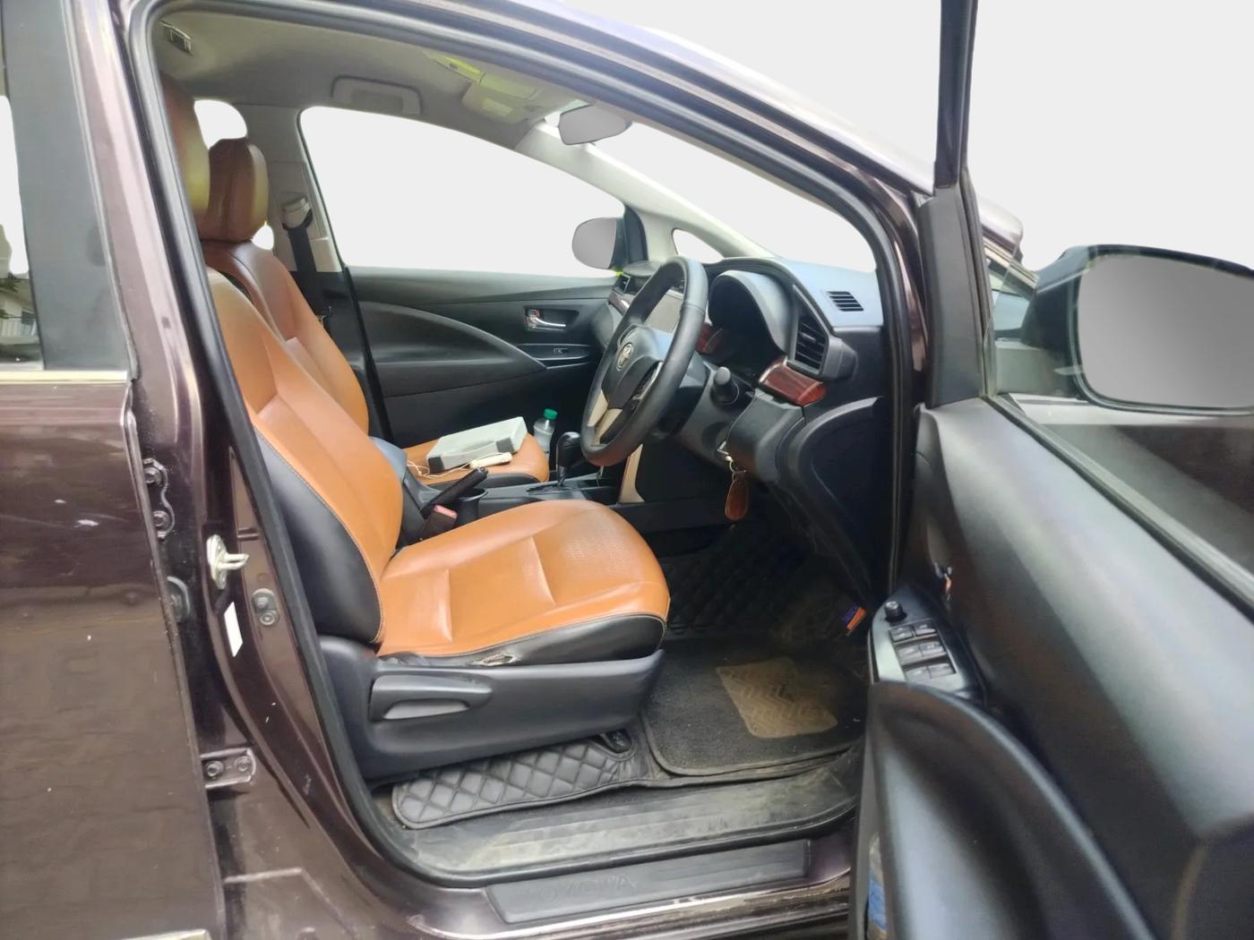 2017 Toyota Innova Crysta 2.8 GX AT 7 STR, Diesel, Automatic, 9,25,000 km, interior