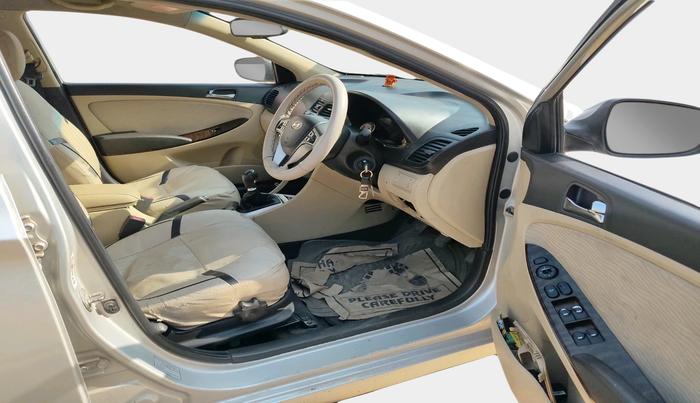 2013 Hyundai Verna FLUIDIC 1.6 VTVT SX, Petrol, Manual, 1,46,903 km, interior