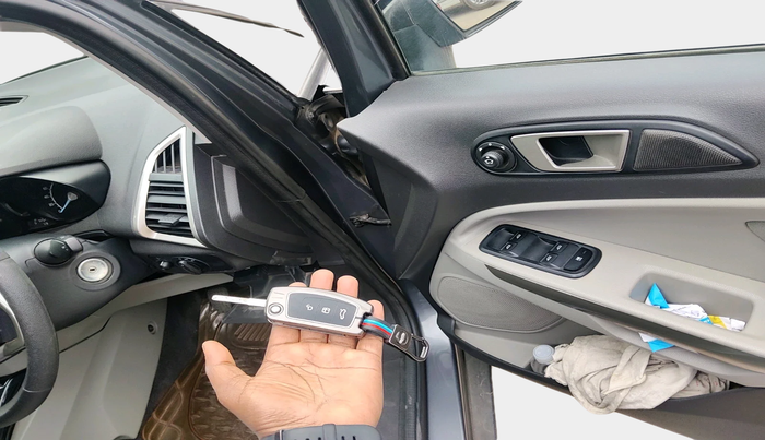 2016 Ford Ecosport TREND 1.5L DIESEL, Diesel, Manual, 1,03,250 km, interior