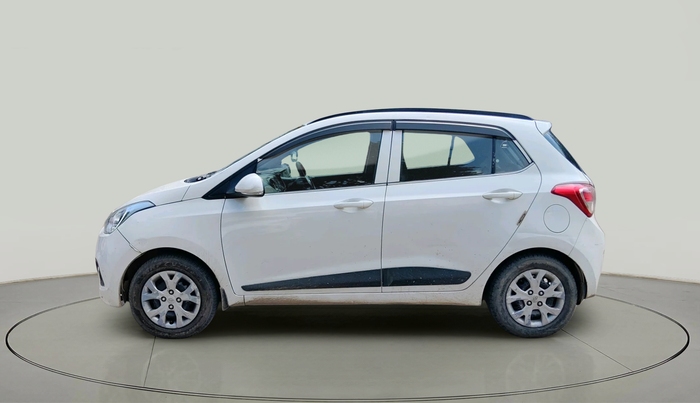 2016 Hyundai Grand i10 SPORTZ 1.2 KAPPA VTVT, Petrol, Manual, 1,46,033 km, exterior