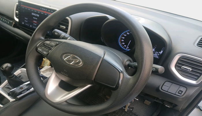 2020 Hyundai VENUE S 1.2, Petrol, Manual, 34,559 km, interior