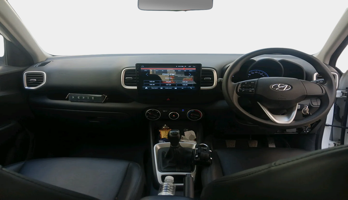 2020 Hyundai VENUE S 1.2, Petrol, Manual, 34,559 km, interior