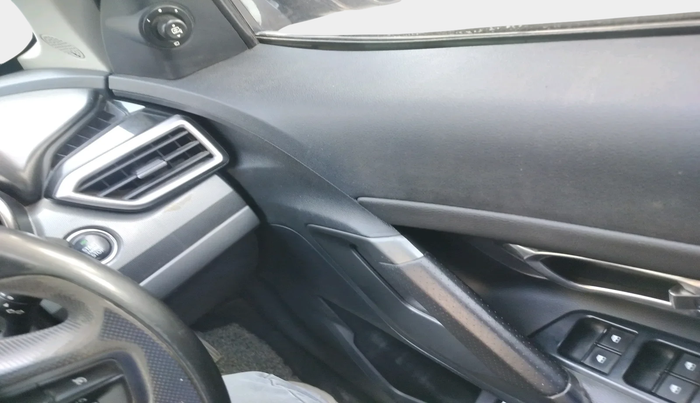 2020 Tata Harrier XZ PLUS 2.0L, Diesel, Manual, 74,600 km, interior