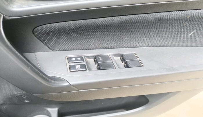 2016 Maruti Vitara Brezza VDI (O), Diesel, Manual, 68,565 km, interior