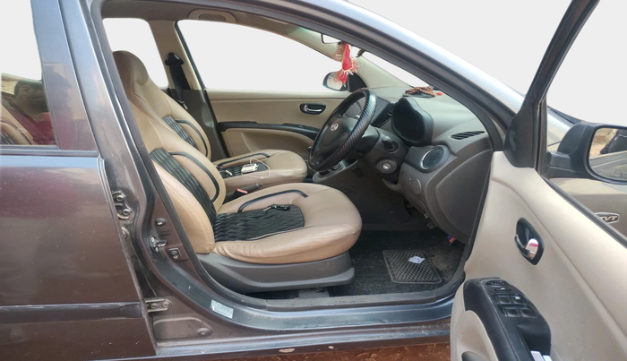 2011 Hyundai i10 MAGNA 1.2, Petrol, Manual, 1,49,468 km, interior