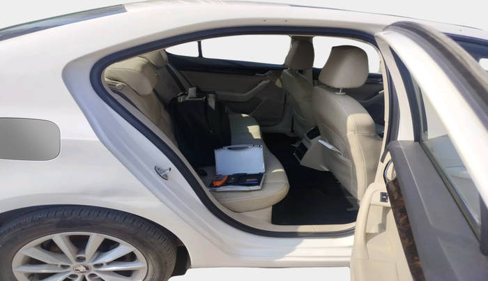 2013 Skoda Octavia STYLE 1.8 TSI AT, Petrol, Automatic, 72,538 km, interior