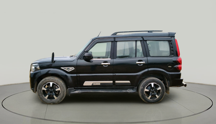 2023 Mahindra SCORPIO CLASSIC S11 MT 7S CC, Diesel, Manual, 40,024 km, exterior