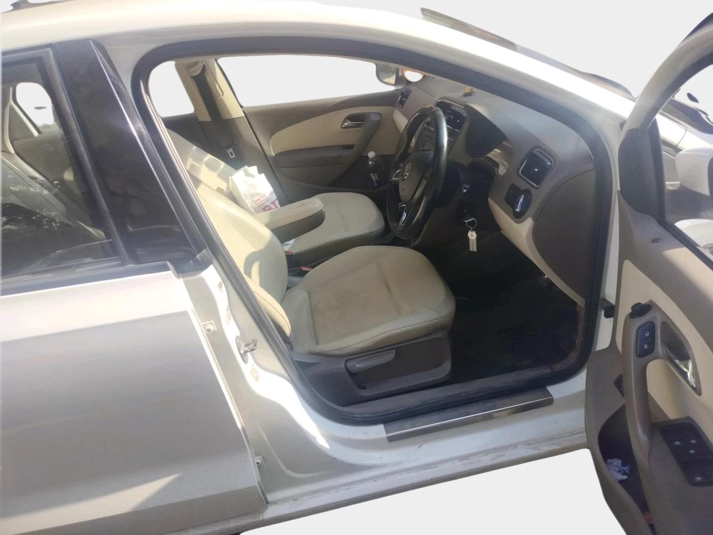 2015 Skoda Rapid Elegance 1.6 MPI AT, Petrol, Automatic, 92,169 km, interior