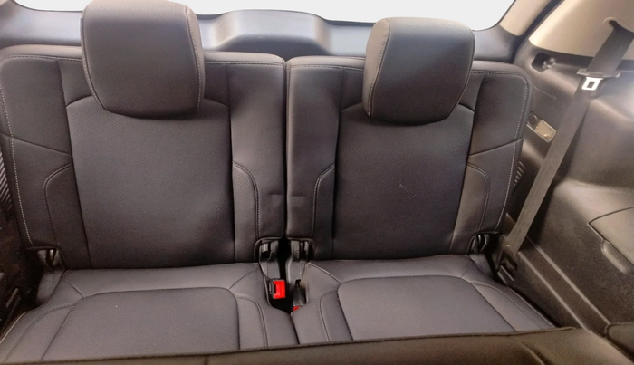 2018 Tata Hexa XTA 4X2 7 STR, Diesel, Automatic, 94,296 km, interior