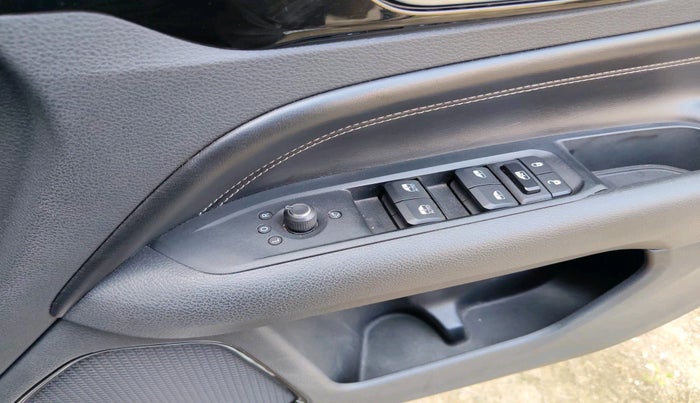 2022 Jeep Compass MODEL S (O) DIESEL 4X4 AT, Diesel, Automatic, 38,334 km, interior