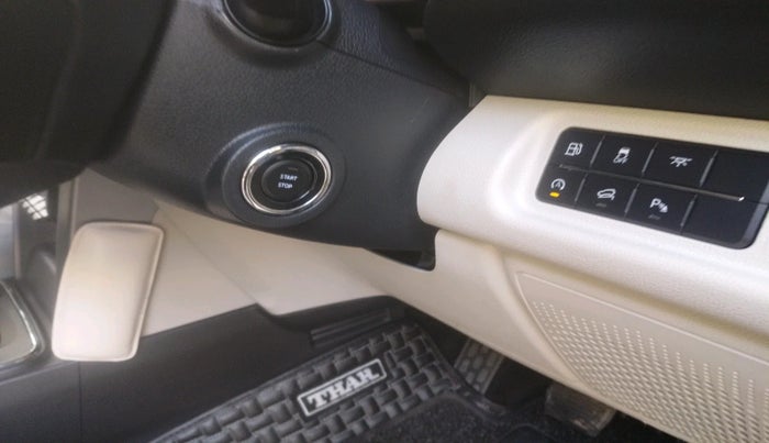 2025 Mahindra Thar Roxx MX5 Petrol AT 2WD , Petrol, Automatic, 2,564 km, interior