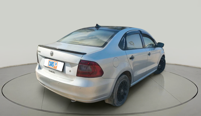 2015 Skoda Rapid AMBITION 1.6 MPI MT, Petrol, Manual, 1,04,778 km, exterior