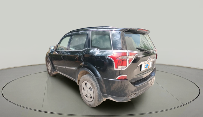2019 Mahindra XUV500 W7, Diesel, Manual, 1,20,417 km, exterior