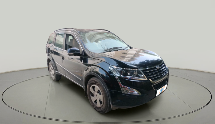 2019 Mahindra XUV500 W7, Diesel, Manual, 1,20,417 km, exterior