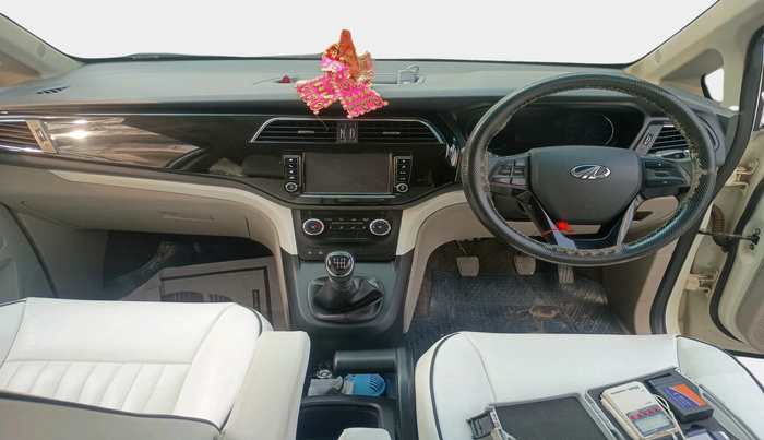 2019 Mahindra MARAZZO M6 7 STR, Diesel, Manual, 54,218 km, interior