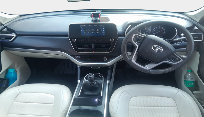 2022 Tata Safari XT PLUS, Diesel, Manual, 29,338 km, interior