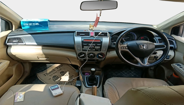 2013 Honda City 1.5L I-VTEC S MT, Petrol, Manual, 1,50,827 km, interior