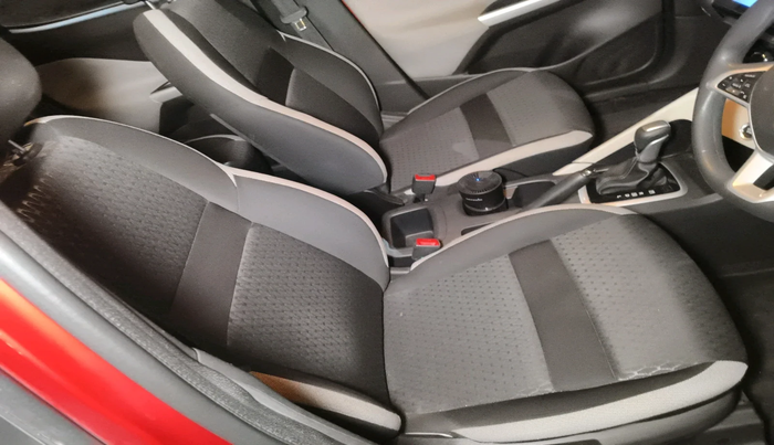 2022 Nissan MAGNITE XV TURBO CVT, Petrol, Automatic, 22,029 km, interior