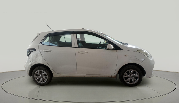 2017 Hyundai Grand i10 MAGNA AT 1.2 KAPPA VTVT, Petrol, Automatic, 1,62,579 km, exterior