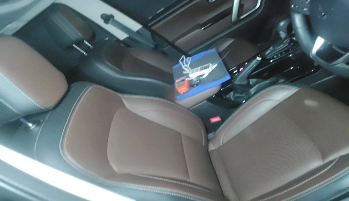 2024 Mahindra SCORPIO-N N Z8 S Petrol AT, Petrol, Automatic, 4,370 km, interior