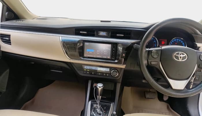 2015 Toyota Corolla Altis G CVT PETROL, Petrol, Automatic, 1,18,167 km, interior