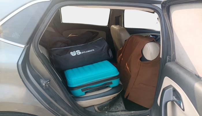 2011 Volkswagen Polo TRENDLINE 1.2L PETROL, Petrol, Manual, 1,53,001 km, interior