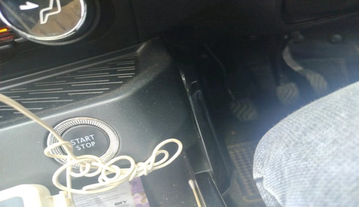 2021 Renault Kiger RXZ MT, Petrol, Manual, 53,091 km, interior