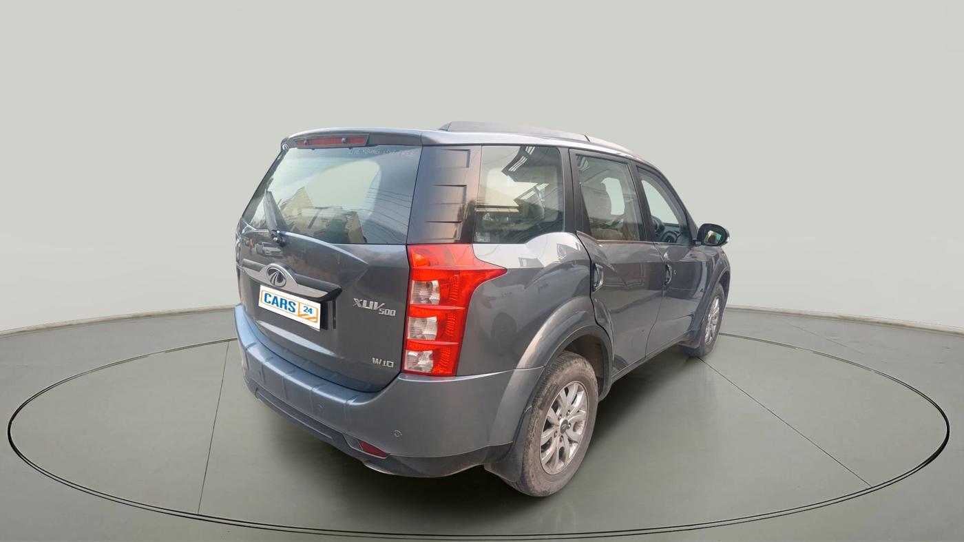 2017 Mahindra XUV500 W10 1.99, Diesel, Manual, 37,666 km, exterior
