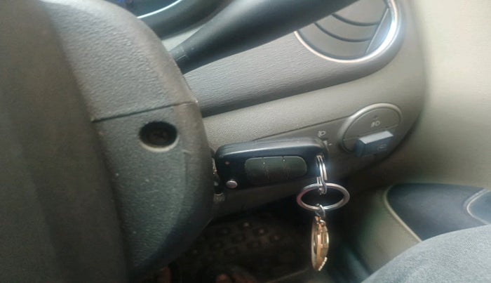 2014 Hyundai i10 SPORTZ 1.1, Petrol, Manual, 50,561 km, interior