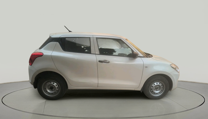 2019 Maruti Swift LXI, Petrol, Manual, 17,401 km, exterior