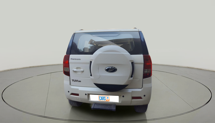 2018 Mahindra TUV300 T8, Diesel, Manual, 1,05,821 km, exterior