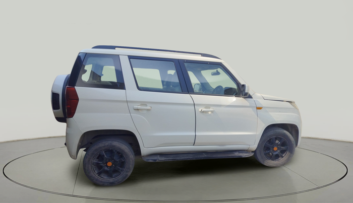 2018 Mahindra TUV300 T8, Diesel, Manual, 1,05,821 km, exterior