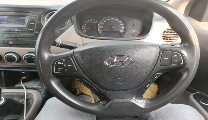 2016 Hyundai Xcent SX 1.2, Petrol, Manual, 1,11,225 km, interior