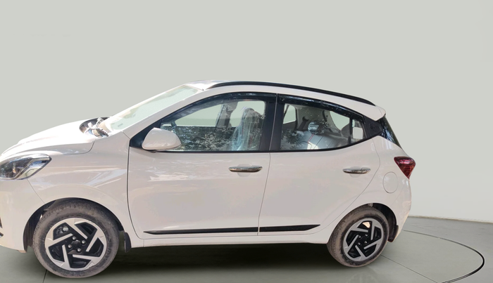2024 Hyundai GRAND I10 NIOS SPORTZ AMT 1.2 KAPPA VTVT, Petrol, Automatic, 2,445 km, exterior