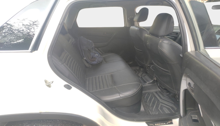 2022 Maruti Vitara Brezza VXI, Petrol, Manual, 70,431 km, interior