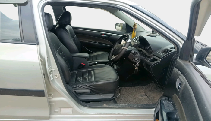 2014 Maruti Swift VXI, Petrol, Manual, 1,04,860 km, interior