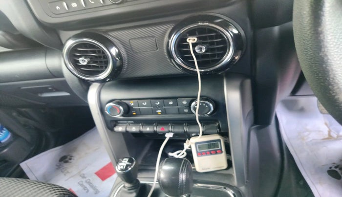 2022 Mahindra Thar LX D AT 4WD HT, Diesel, Automatic, 64,747 km, interior