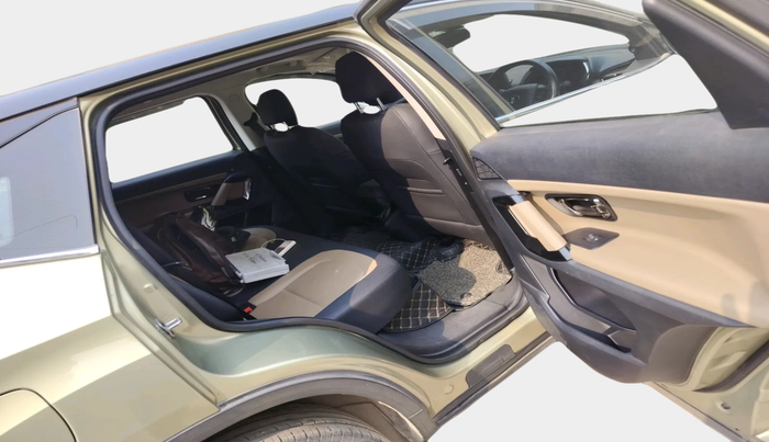 2022 Tata Harrier XZ PLUS 2.0L KAZIRANGA, Diesel, Manual, 33,433 km, interior