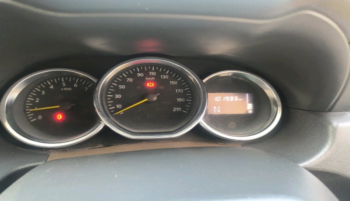 2016 Renault Duster 110 PS RXL 4X2 AMT, Diesel, Automatic, 1,01,933 km, interior