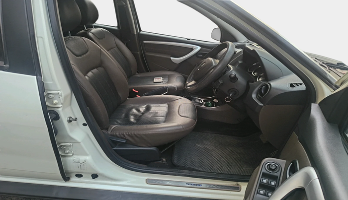 2016 Renault Duster 110 PS RXL 4X2 AMT, Diesel, Automatic, 1,01,933 km, interior