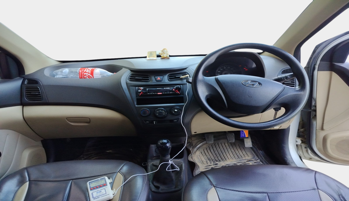 2015 Hyundai Eon D-LITE+, Petrol, Manual, 66,081 km, interior