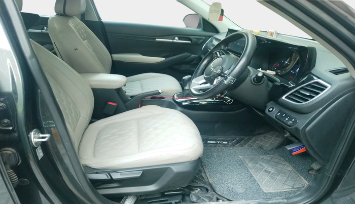 2023 KIA SELTOS  HTK PLUS 1.5 DIESEL IMT, Diesel, Manual, 32,893 km, interior