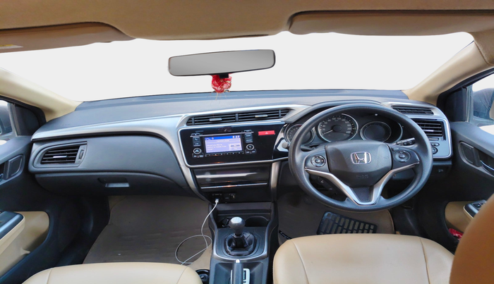 2014 Honda City 1.5L I-VTEC V MT, Petrol, Manual, 1,00,430 km, interior