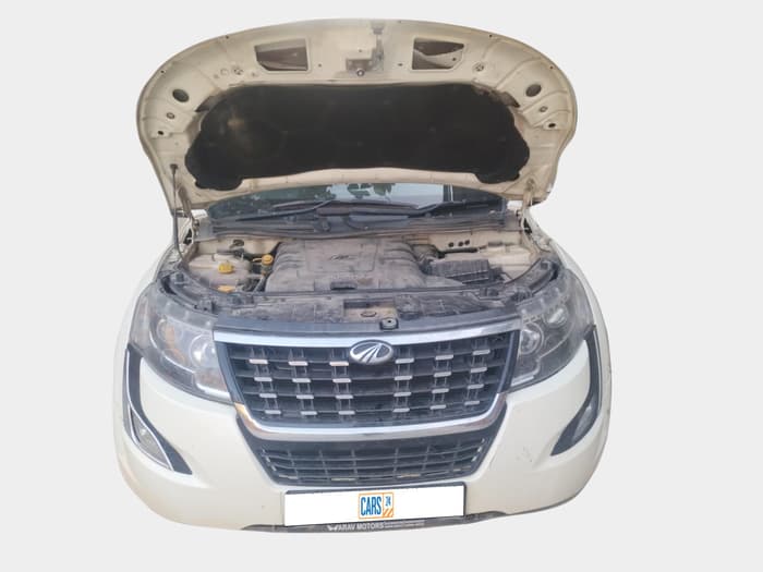 2020 Mahindra XUV500 W7, Diesel, Manual, 1,43,180 km, exterior
