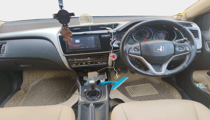 2022 Honda City 1.5L I-VTEC V MT 5TH GEN, Petrol, Manual, 37,961 km, interior