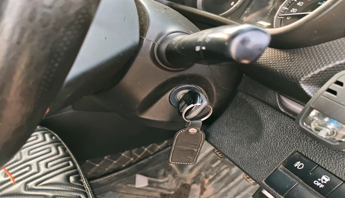 2022 Maruti BREZZA VXI SMART HYBRID, Petrol, Manual, 73,897 km, interior